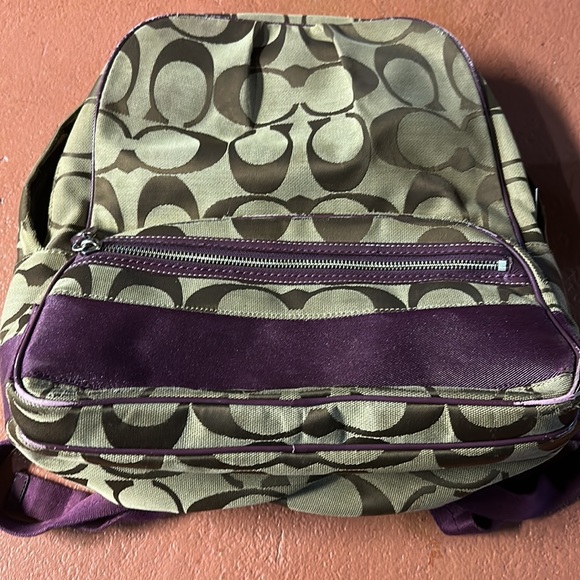 Authentic Coach backpack - Picture 3 of 16